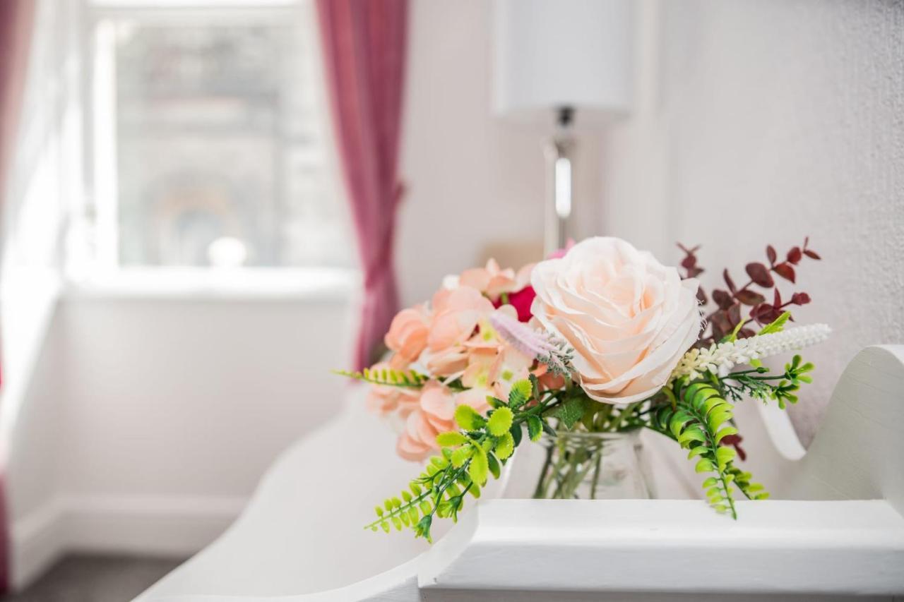 Rose Apartment 2-Bed Town Centre Apartment In آير المظهر الخارجي الصورة
